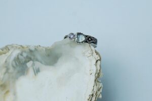 Warkocz z tanzanitem